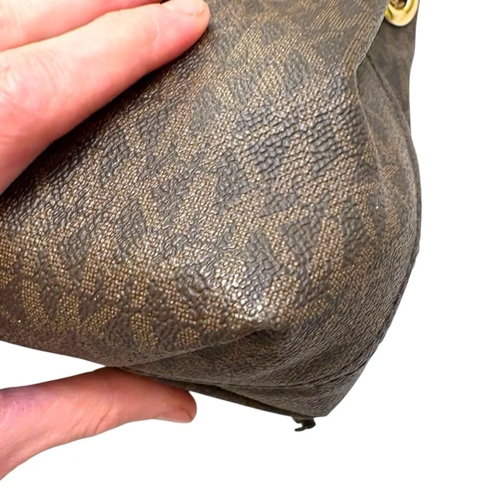Michael Kors RARE signature ML brown small “medium” jet set chain messenger bag